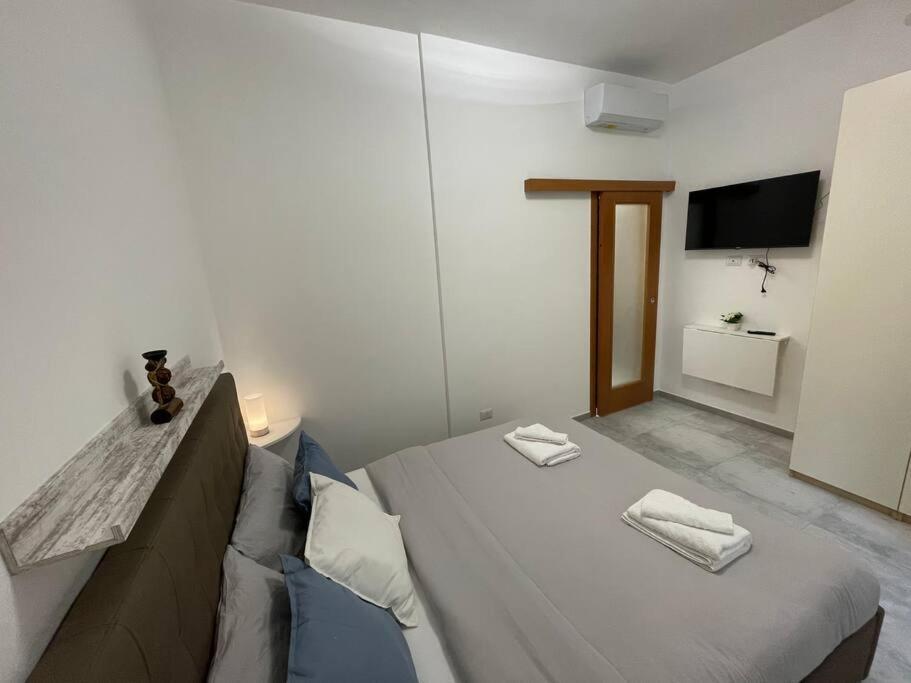 Tiny House - 15 Minutes To Duomo Apartment Milano Exterior foto